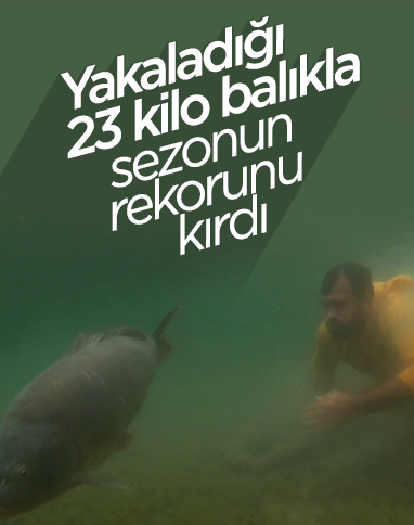 Sakarya'da sezonun rekoru kırıldı: 23 kiloluk sazan balığı yakaladı