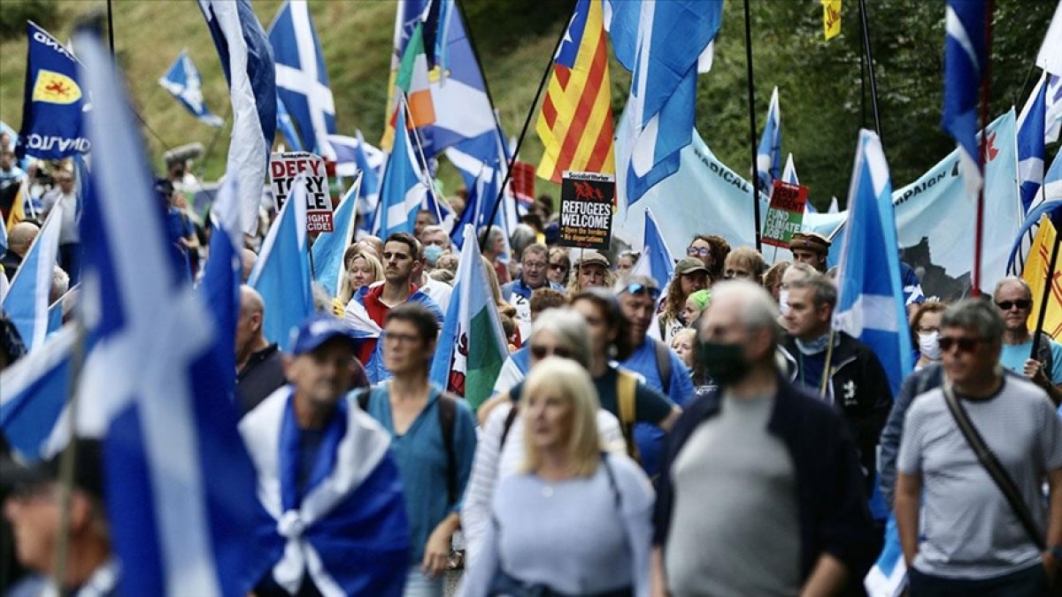 İskoçya da bağımsızlık yürüyüşü #1