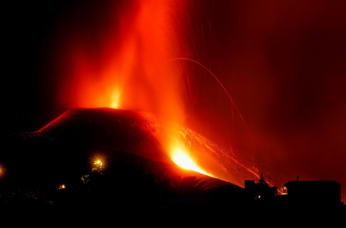İspanya La Palma da yanardağ patlaması sürüyor #9