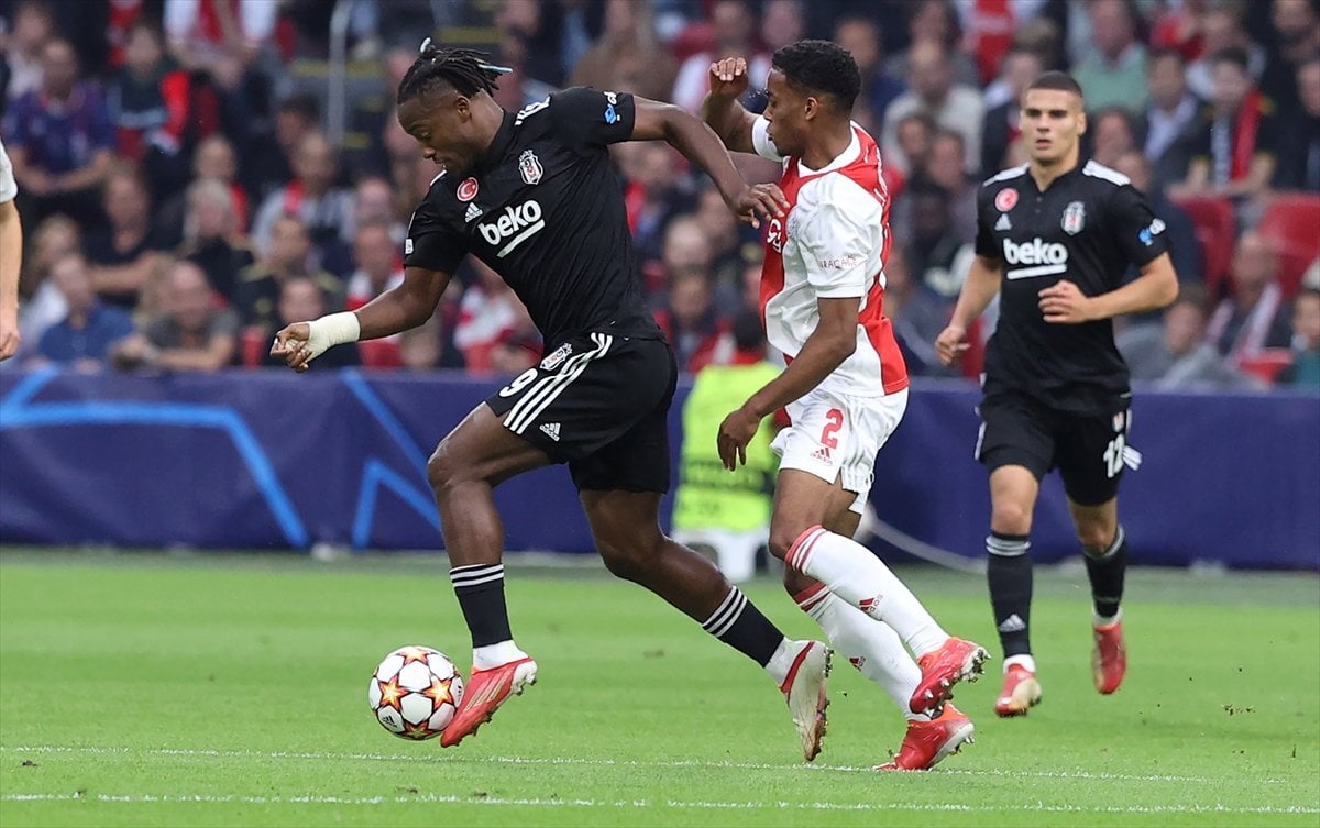 Beşiktaş, Ajax a 2-0 mağlup oldu #4