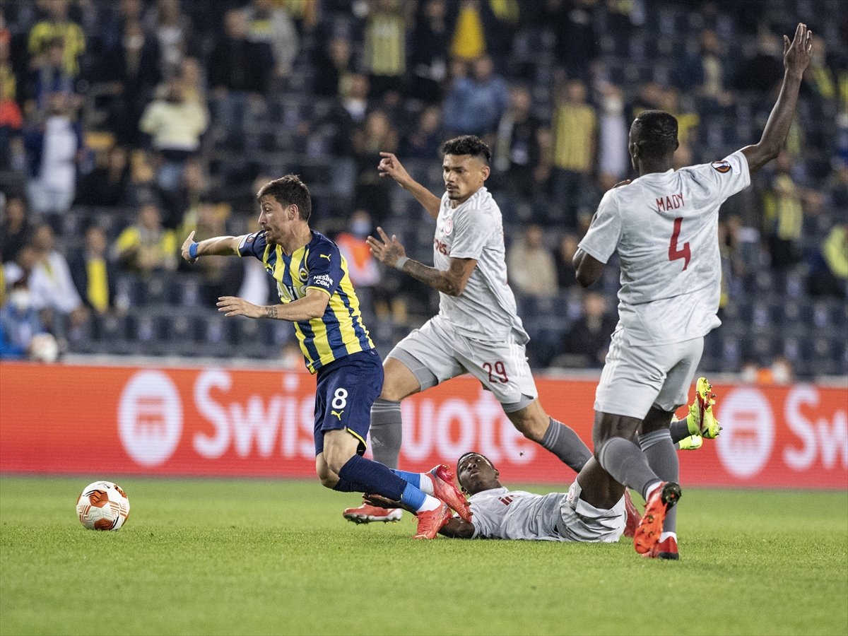 Fenerbahçe Olympiakos a 3 golle mağlup oldu #3