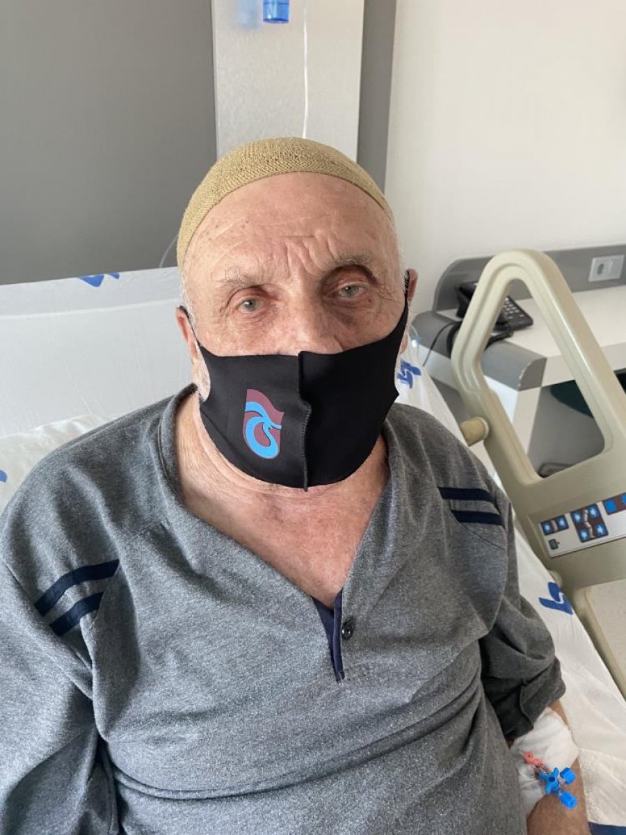 Yoğun bakımda Trabzonspor maçını soran yaşlı adam yaşamını yitirdi #6