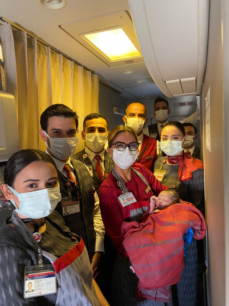 Türk Hava Yolları nın Şikago ya giden uçağında, Faslı yolcu doğum yaptı #4