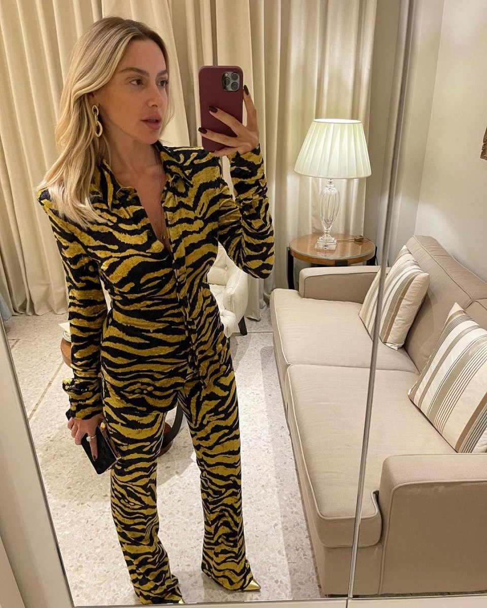 Hadise den pırlantalı paylaşım #1