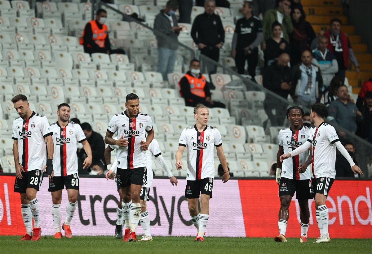 Beşiktaş, Sivasspor u 2 golle geçti #2