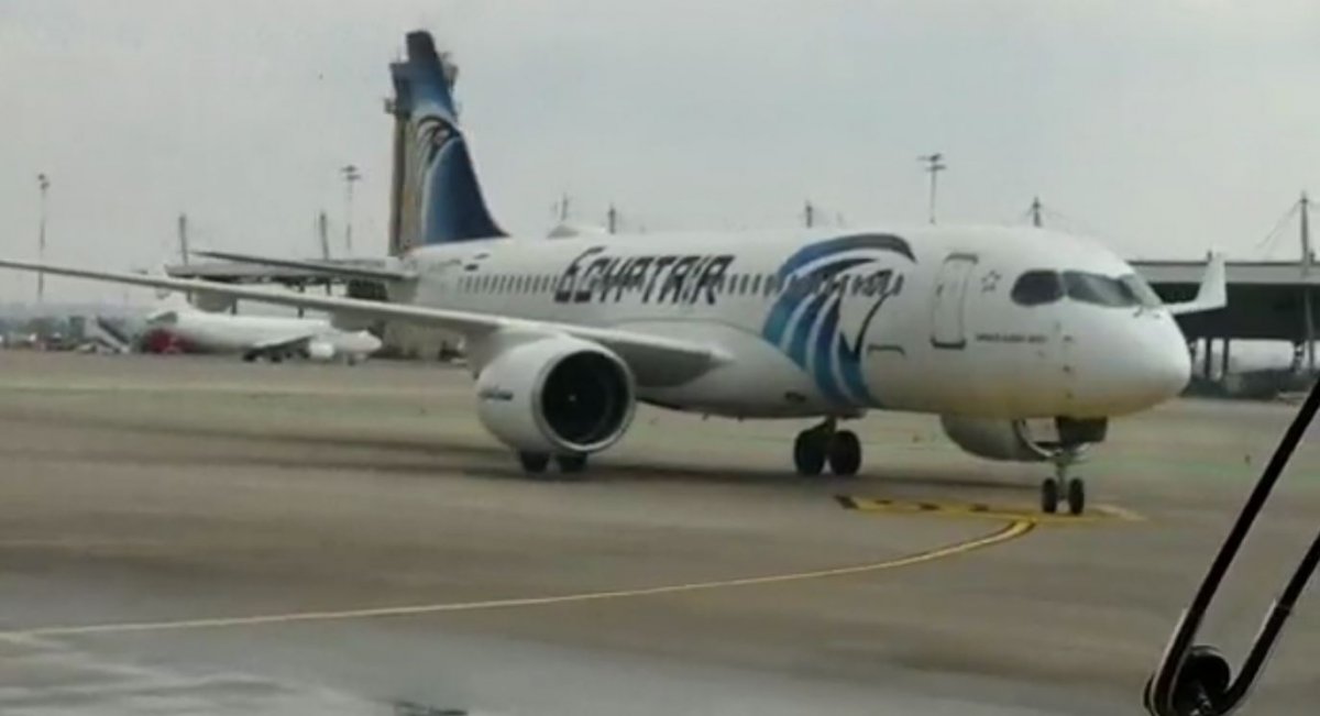 Mısır dan İsrail e ilk ticari uçuş yapıldı #1