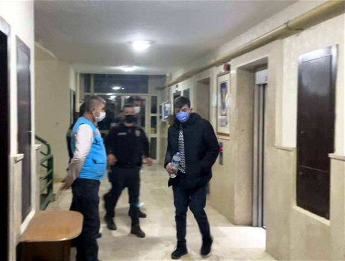 Kırıkkale de karantinayı ihlal ederek bekçiden kaçan kişi, polise yakalandı #1