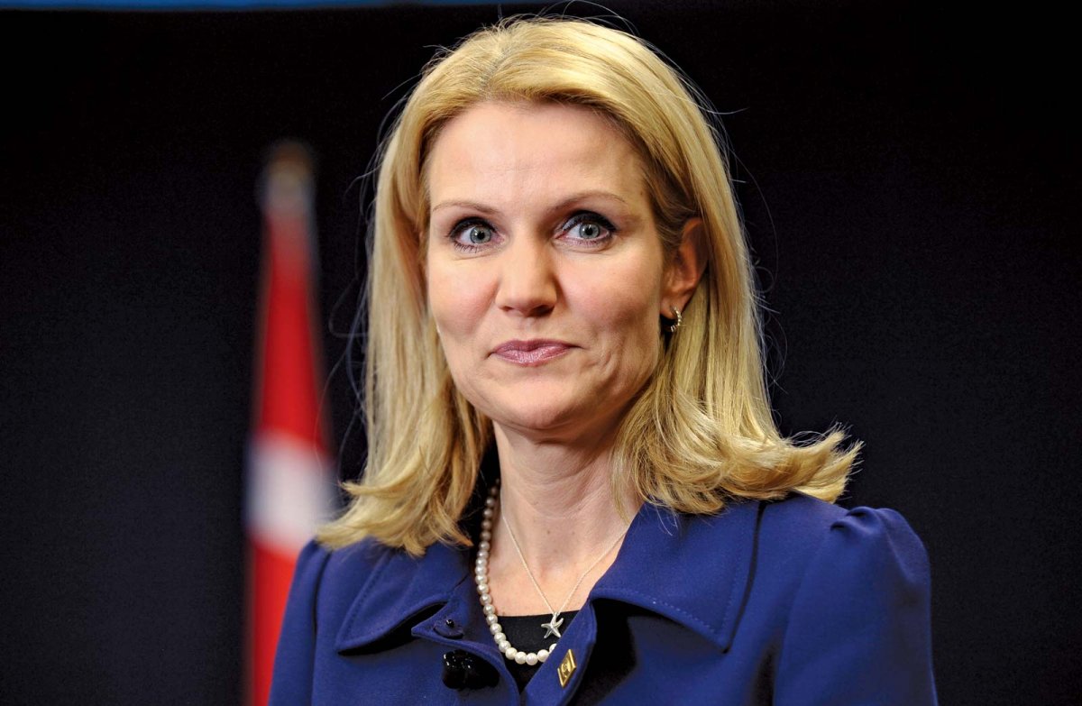  Eski Fransa Cumhurbaşkanı d Estaing beni taciz etti #3