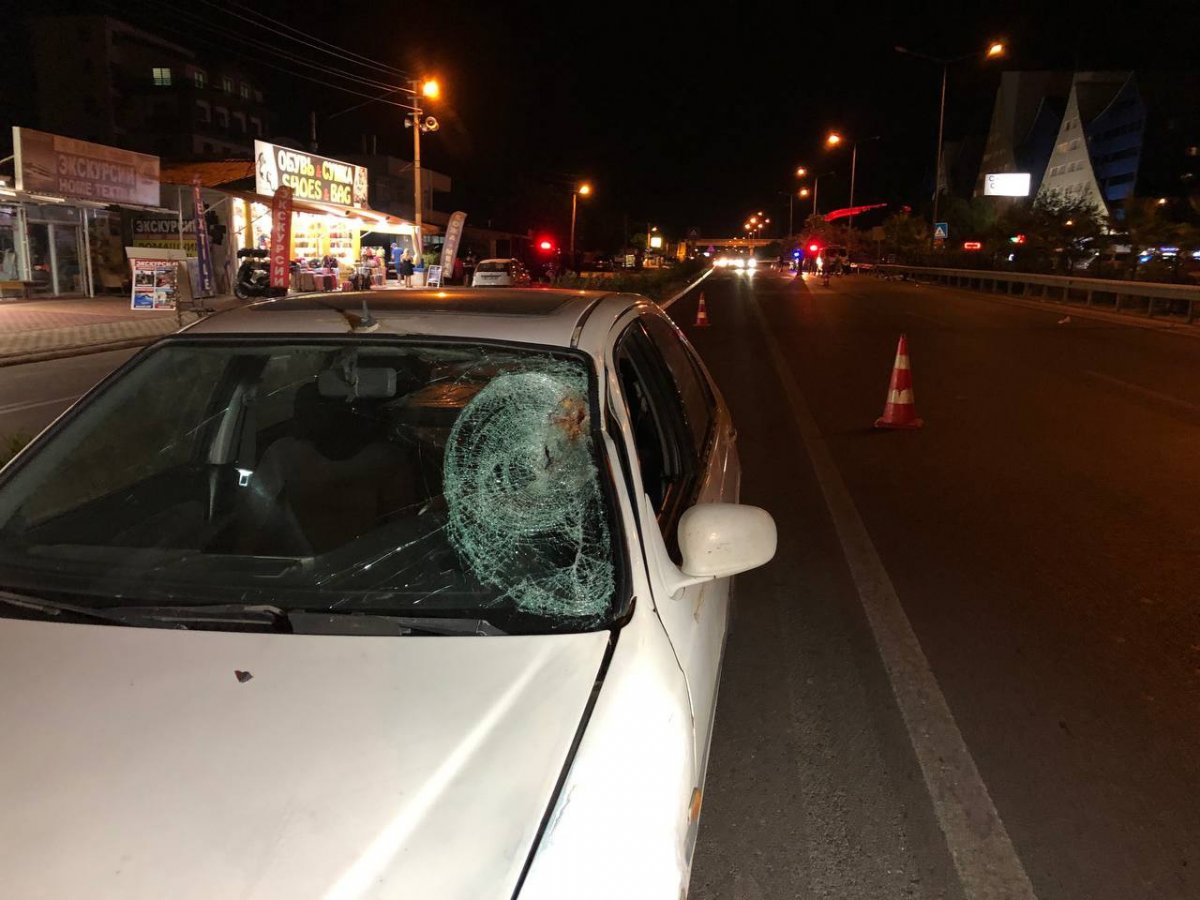 Antalya da turistlere araba çarptı: 1 ölü 1 yaralı #2