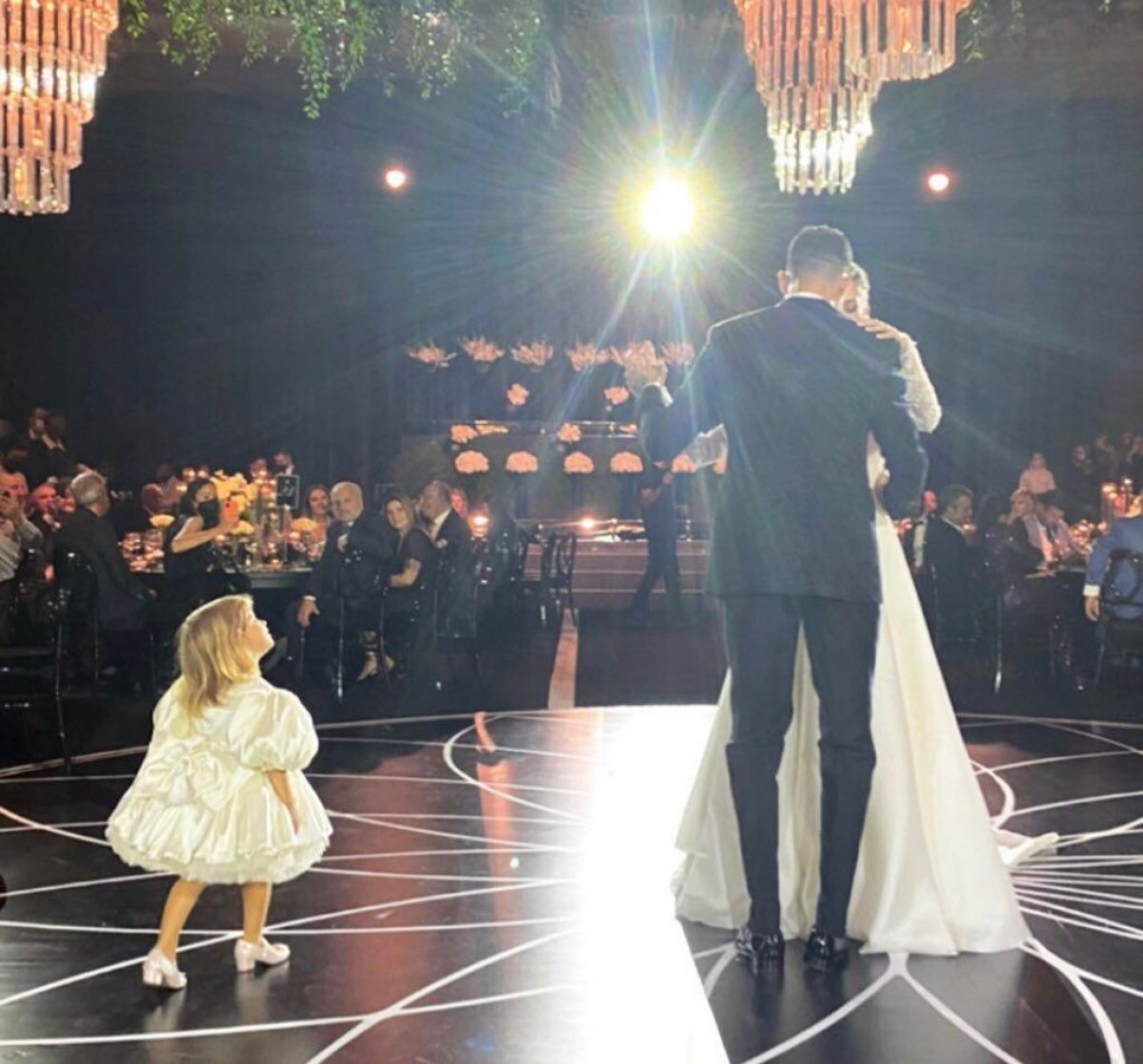 İdo Tatlıses, Yasemin Şefkatli ile evlendi #9