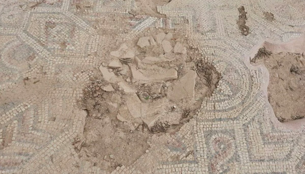 Bursa da kazı çalışmalarında mumyalanmış 3 iskelet bulundu  #3