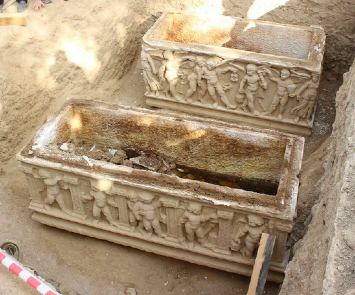 Bursa da kazı çalışmalarında mumyalanmış 3 iskelet bulundu  #2