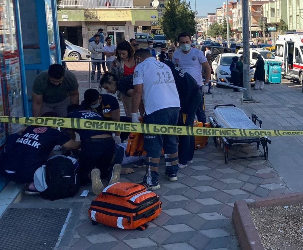 Gaziantep’te balkondan düşen doktor, yaşamını yitirdi  #7