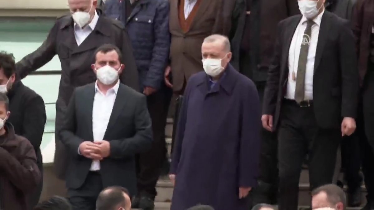 Cumhurbaşkanı Erdoğan Hacı Ahmet Gür ün cenaze namazına katıldı  #5
