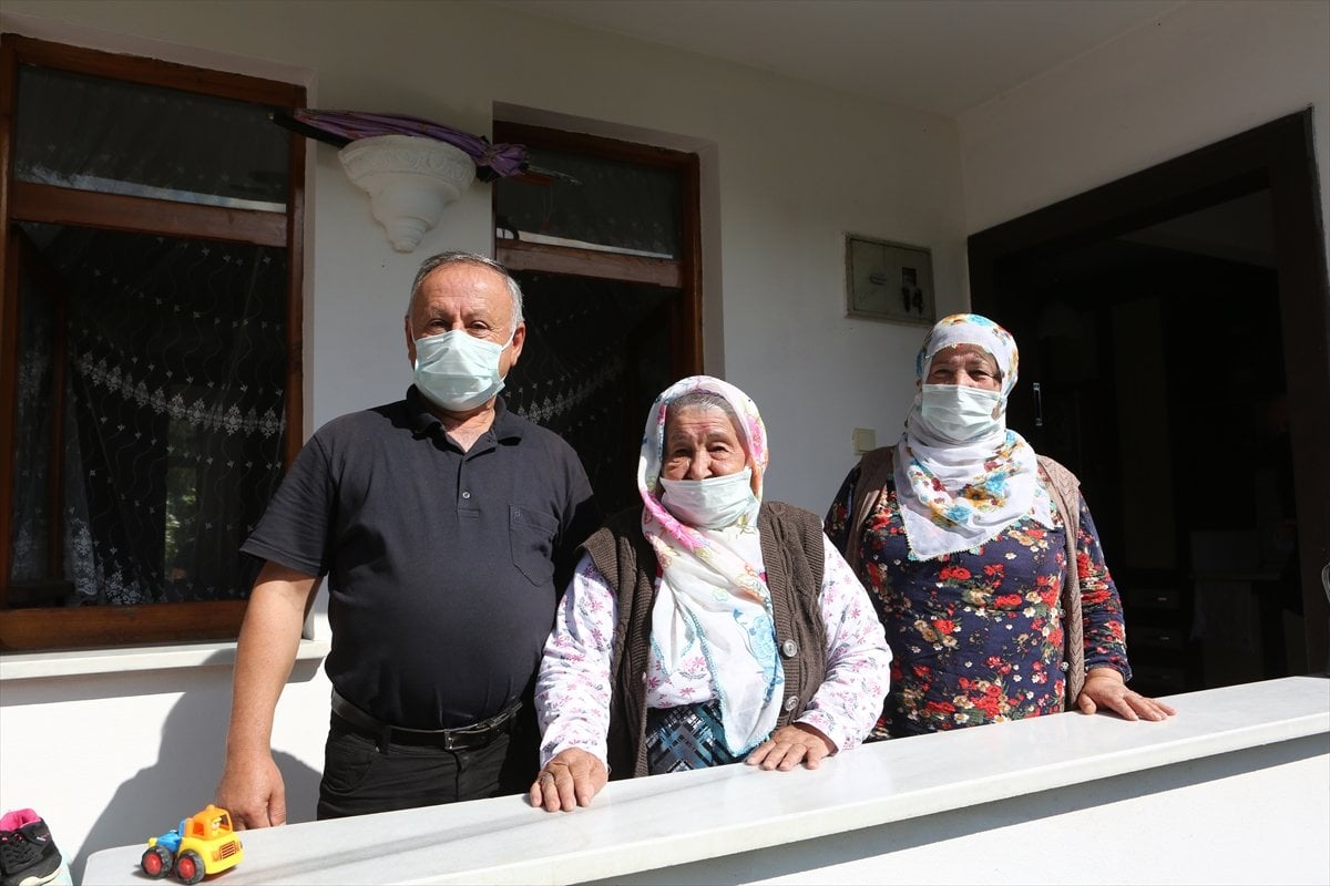 Trabzon da 106 yaşında koronavirüsü yenen Nuriye Nine den aşı çağrısı #4