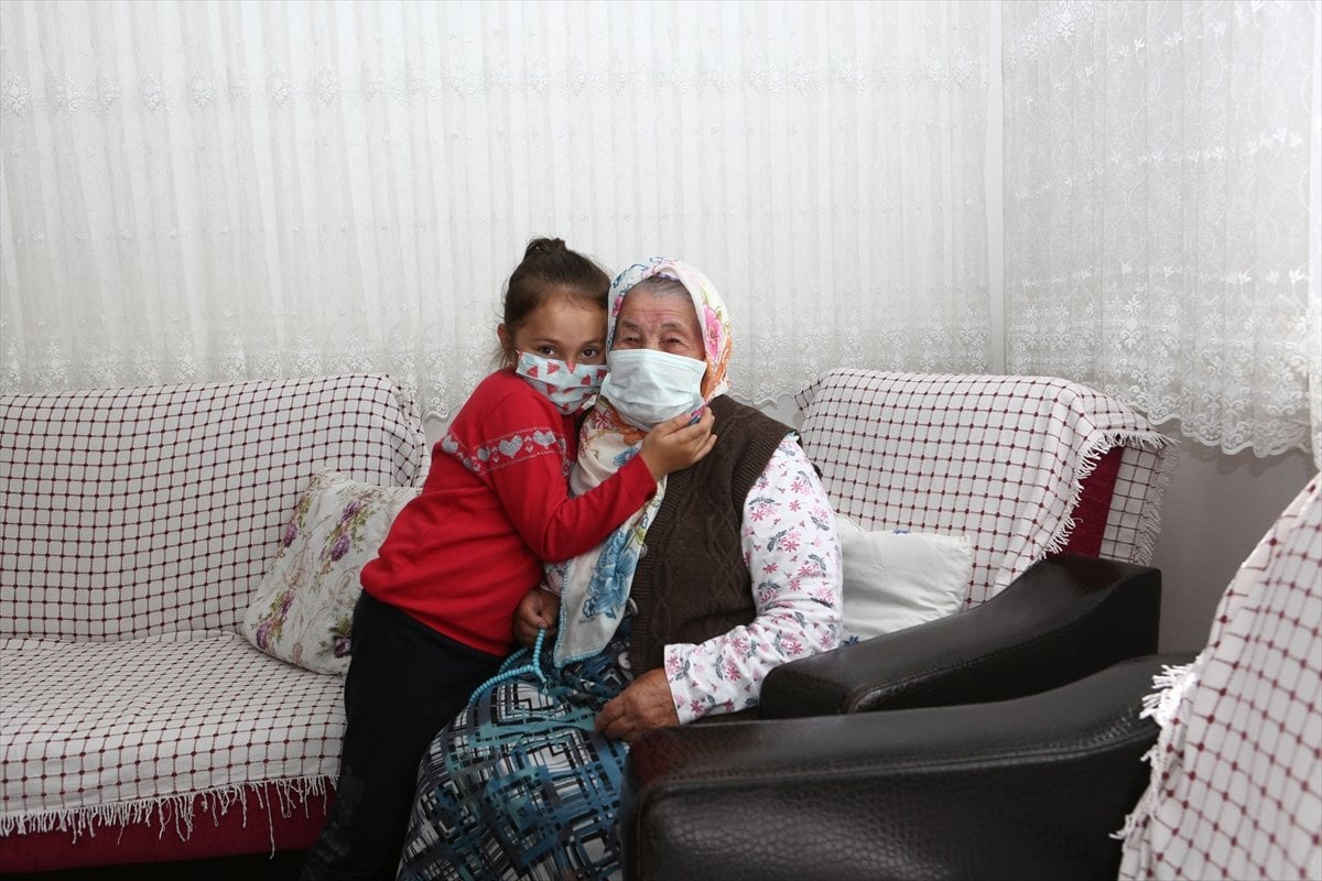 Trabzon da 106 yaşında koronavirüsü yenen Nuriye Nine den aşı çağrısı #6