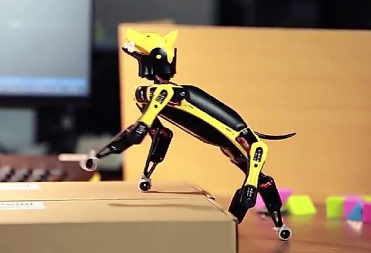 Çinliler artık robot evcil hayvanları tercih ediyor #4