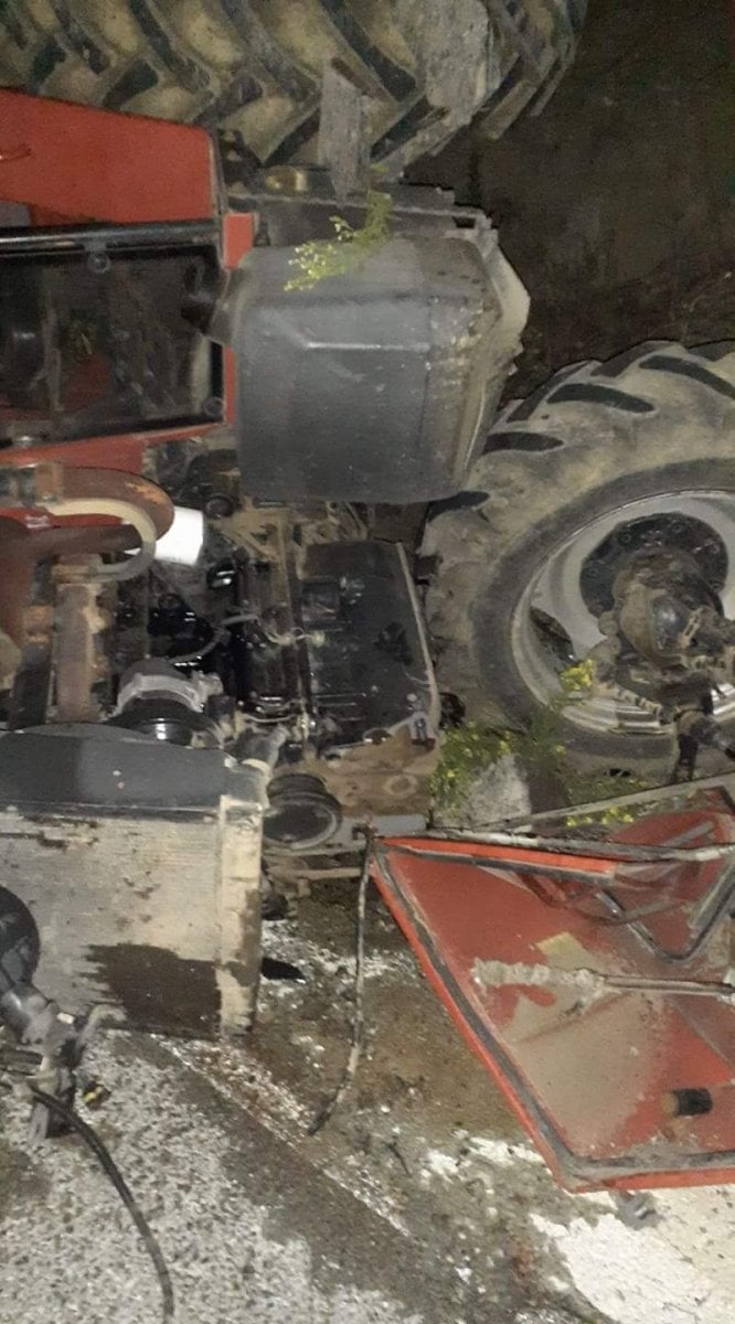 Hatay da traktörün devrilmesi sonucu 3 kişi yaralandı #1