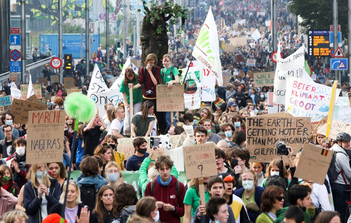 Brüksel de iklim değişikliği protestosu düzenlendi #5