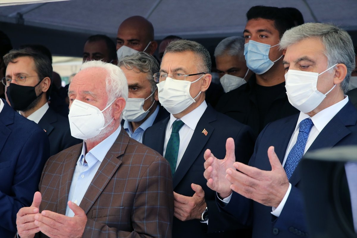 Cumhurbaşkanı Erdoğan, Abdullah Gül ile cenazede selamlaştı #2