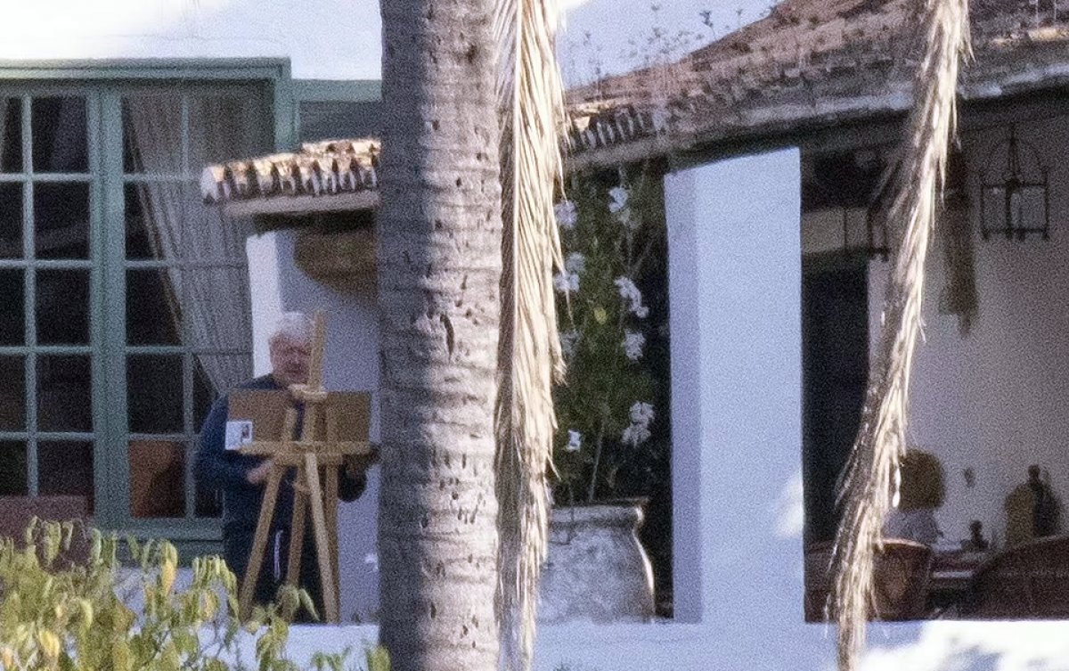 Boris Johnson, İspanya da resim çizerken görüntülendi #3