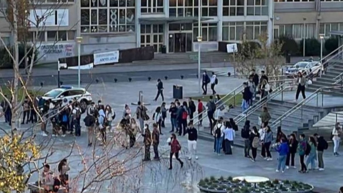 İspanya'da üniversiteye silahlı saldırı