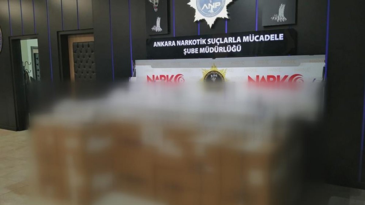 Ankara da piyasaya yasa dışı yollarla ilaç süren çeteye operasyon düzenlendi #4