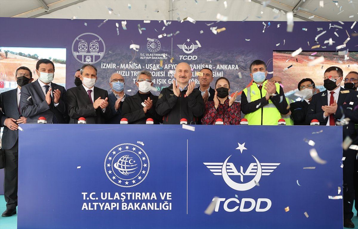 Ankara-İzmir YHT projesindeki Türkiye nin en geniş TBM tünelinde ışık göründü #5