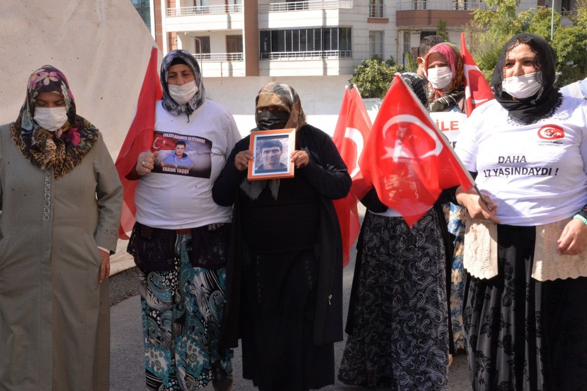 Evlat nöbetindeki ailelerin HDP direnişi  #2