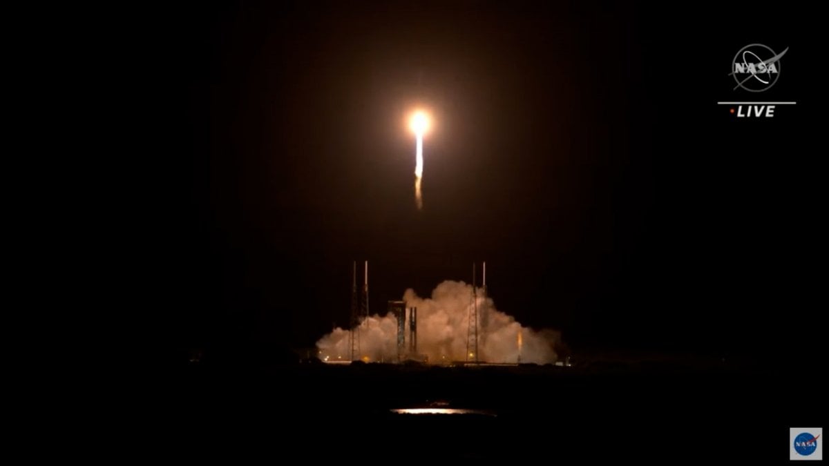 NASA, Jüpiter e uzay aracını gönderdi: 12 yıllık görev #1