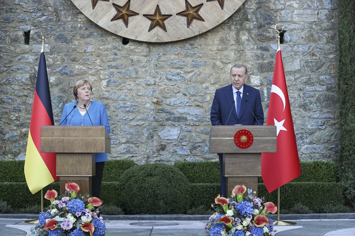 Cumhurbaşkanı Erdoğan ve Angela Merkel den ortak basın açıklaması #4
