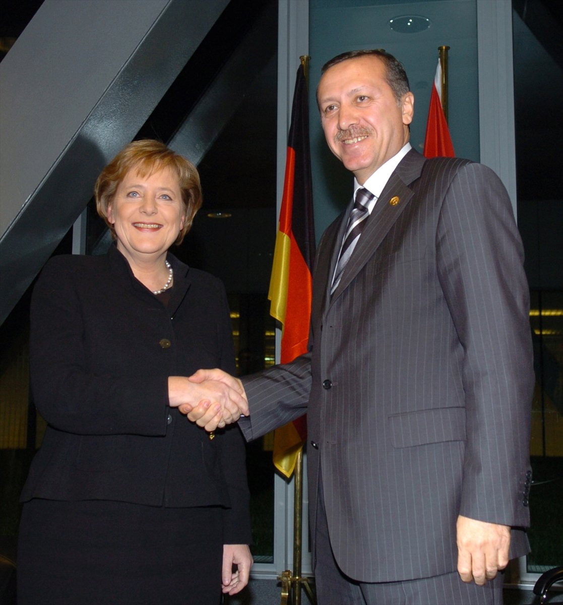 Merkel li Almanya nın Türkiye ile ilişkilerinde 16 yıl #2