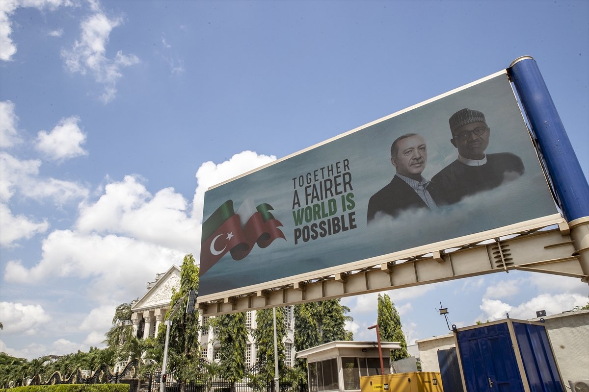Nijerya da Cumhurbaşkanı Erdoğan afişleri #7