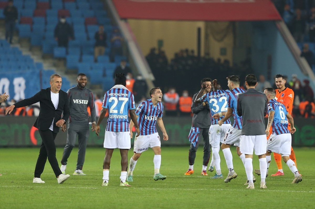 Trabzonsporlu oyuncular kolbastı oynadı #5