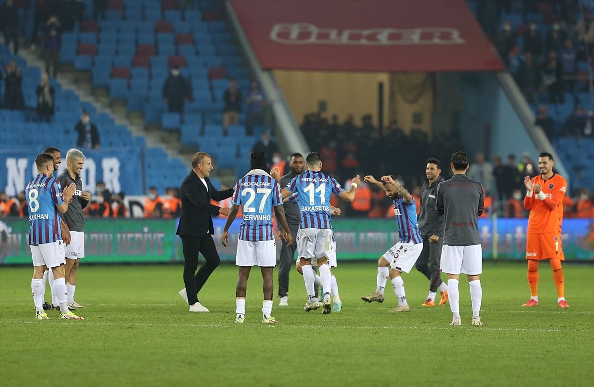 Trabzonsporlu oyuncular kolbastı oynadı #1