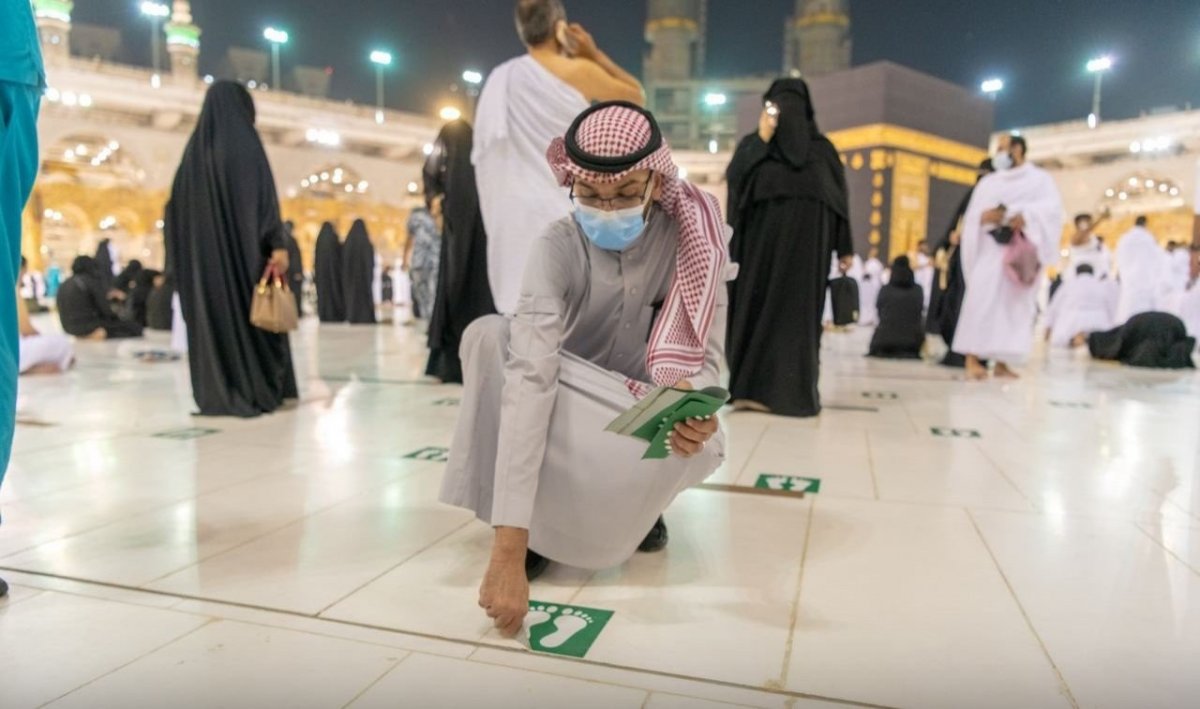 Suudi Arabistan da açık alanlarla maske zorunluluğu kalkıyor #2