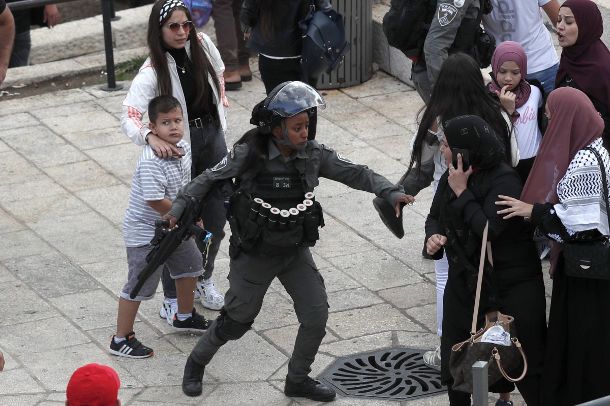 İsrail’den Mevlid Kandili kutlamalarına müdahale: 20 yaralı #1