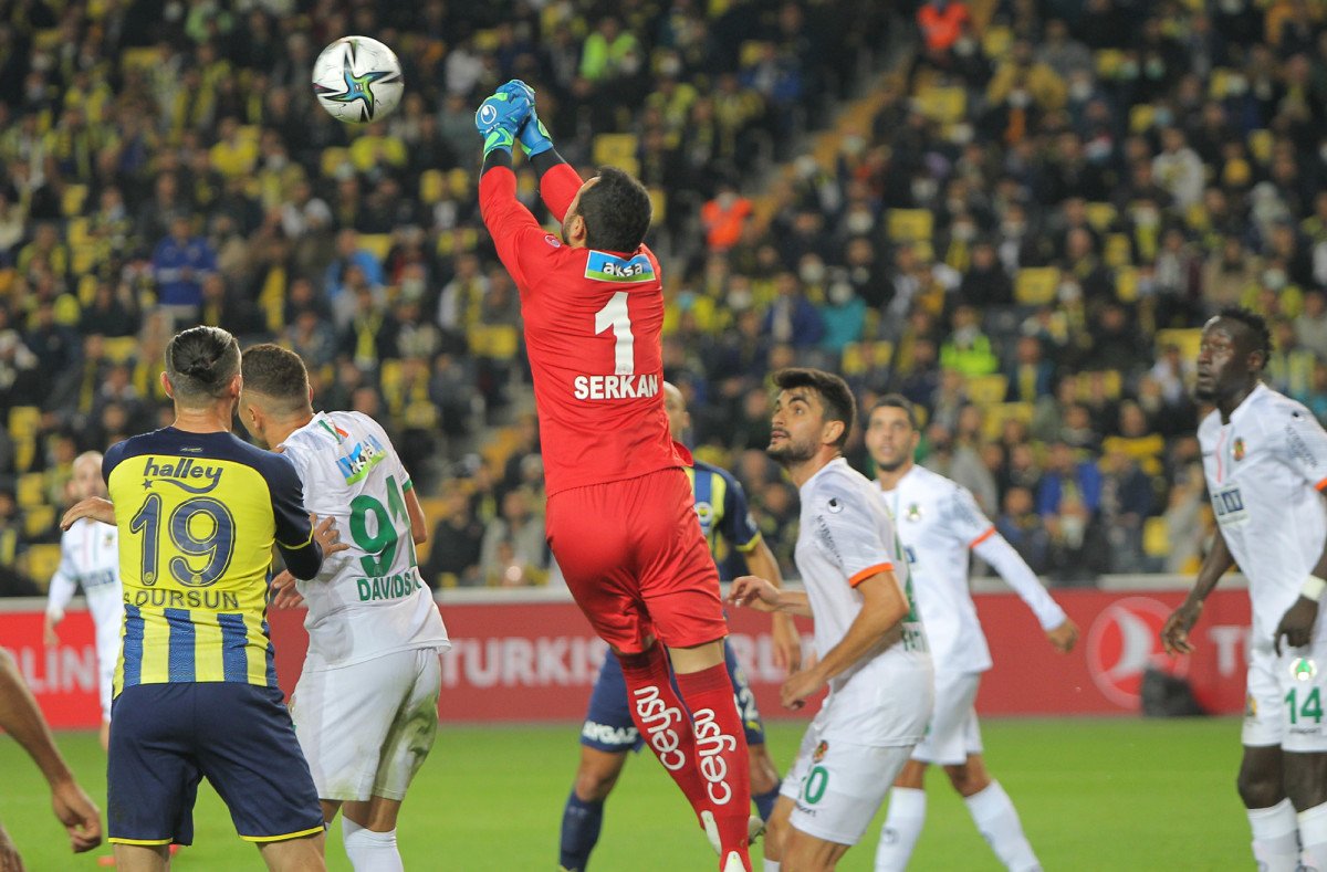 Fenerbahçe evinde Alanyaspor a mağlup oldu #2