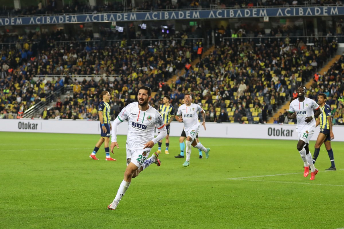 Fenerbahçe evinde Alanyaspor a mağlup oldu #3