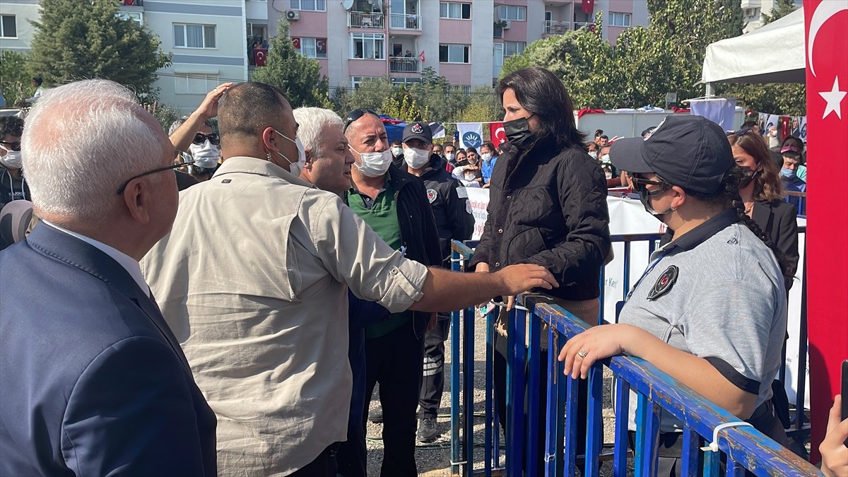 Kemal Kılıçdaroğlu nun İzmir ziyaretinde gergin anlar #1