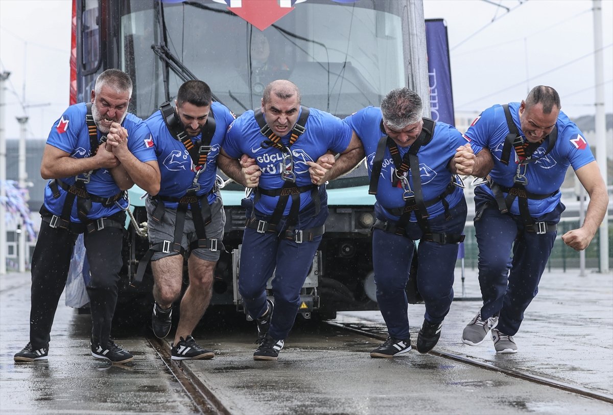 Metro İstanbul da  Strongman Challenge : 47 tonluk tren çektiler #9