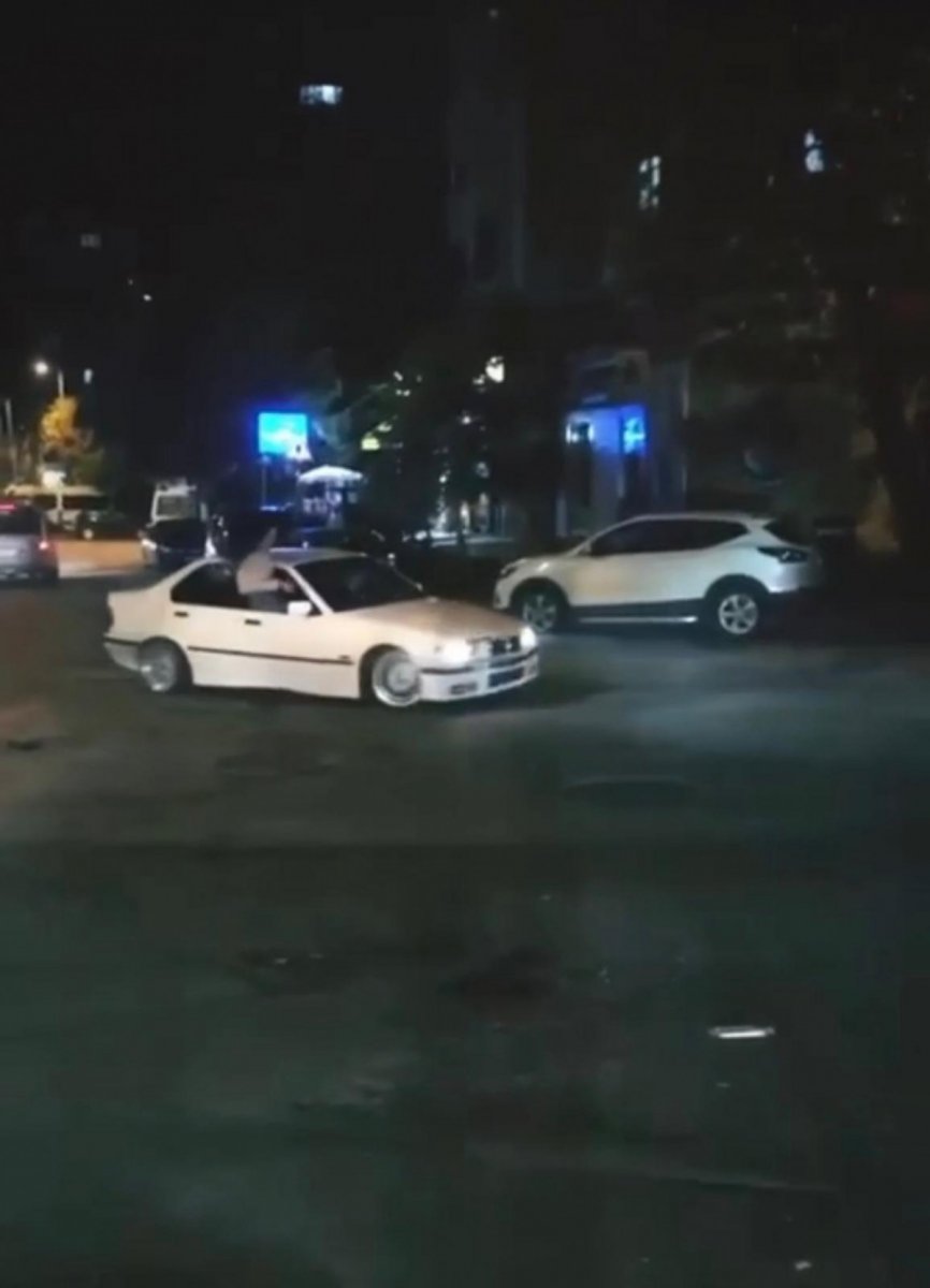 İstanbul da 2 farklı noktada tüneli kapatarak asker eğlencesi yaptılar #4