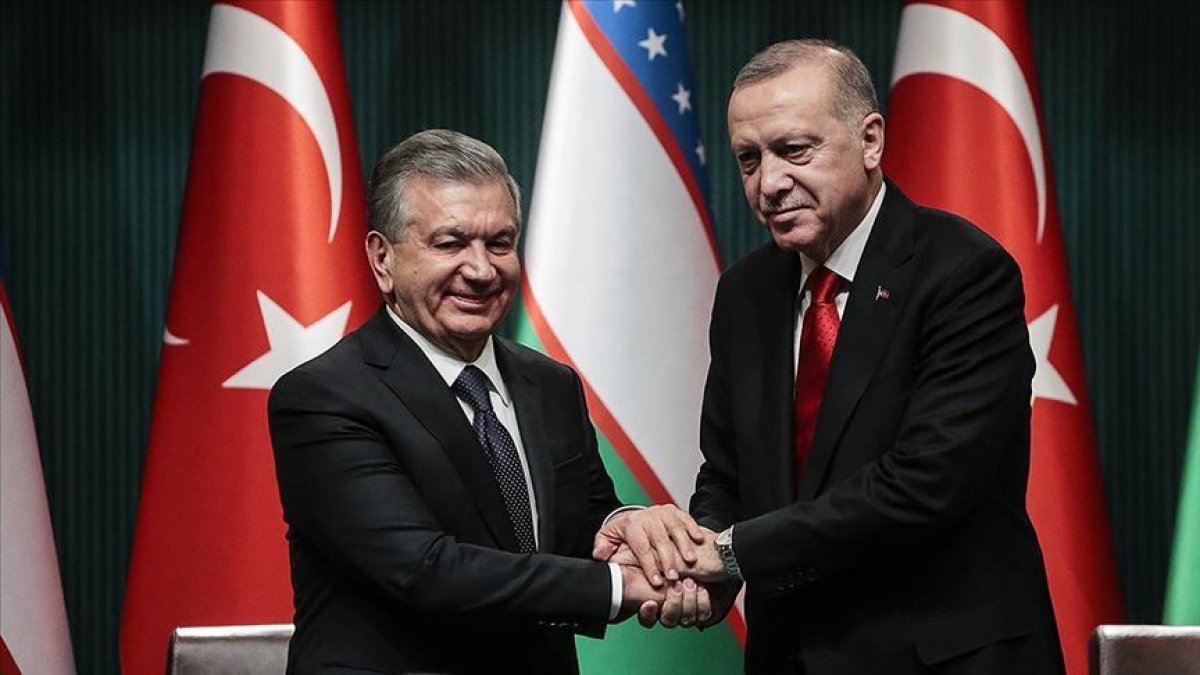 Cumhurbaşkanı Erdoğan, Özbek mevkidaşıyla görüştü