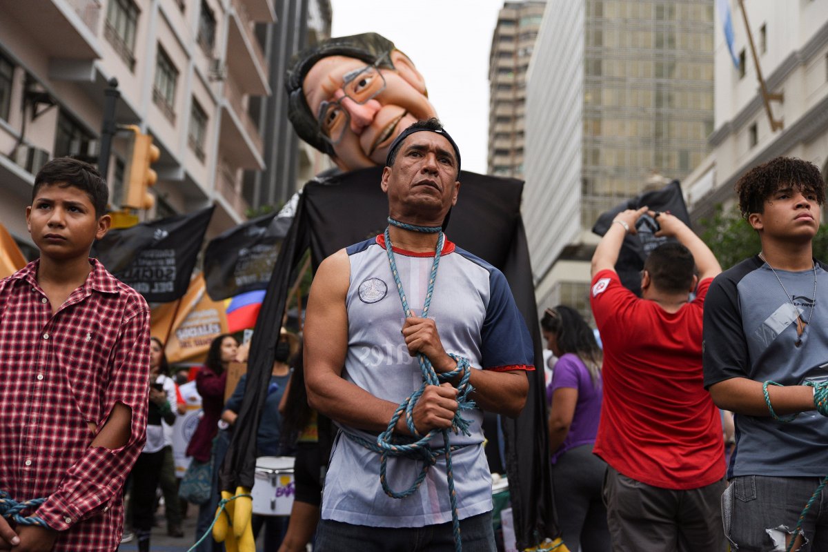 Ekvador da protesto esnasında çıkan olaylarda 18 kişi gözaltına alındı #2