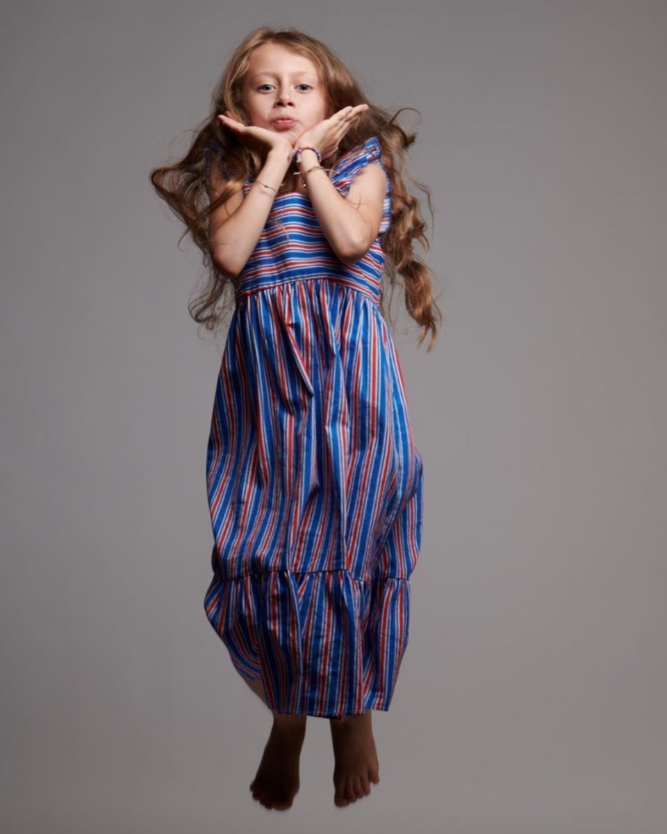 Tuba Ünsal ın güzelliği kızına geçmiş! Anne-kız birbirinin kopyası... #4