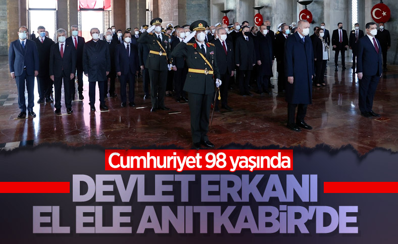 Cumhurbaşkanı Erdoğan ve devlet erkanı Anıtkabir'de 
