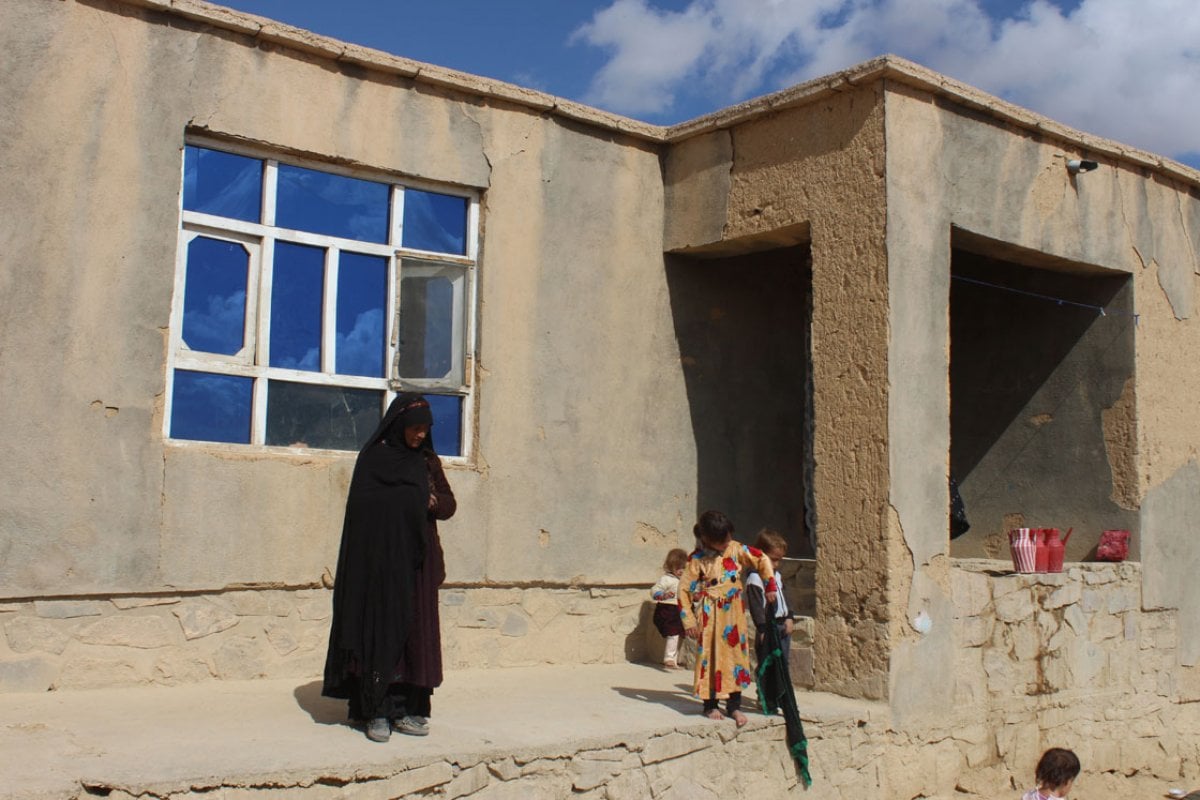 Afganistan da açlık nedeniyle çocuklar satılıyor #1