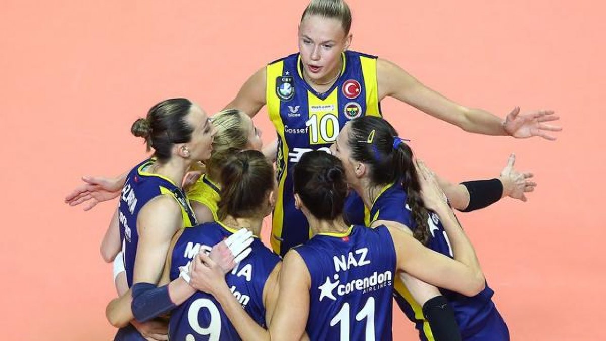Fenerbahçe, bayanlarda file ve pota derbilerini kazandı #1