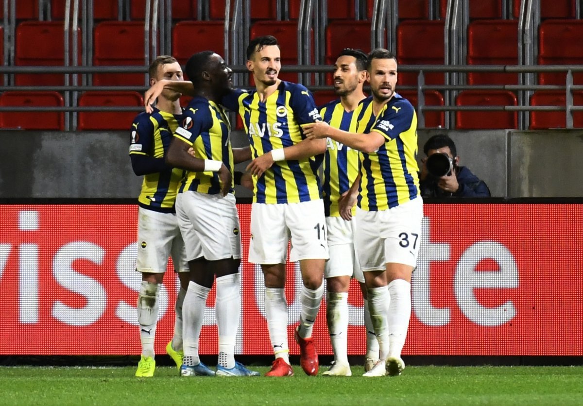 Fenerbahçe, Royal Antwerp deplasmanından 3 puanla döndü #2