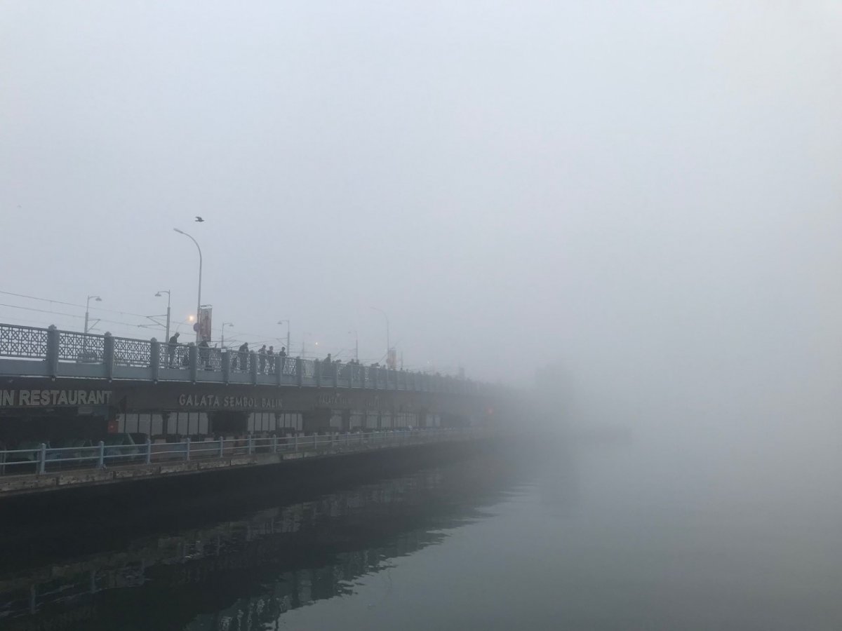 İstanbul halkı, güne sisle uyandı #26